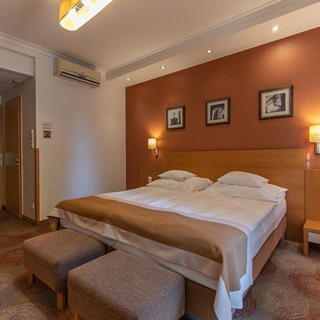 City Hotel Miskolc Dış mekan fotoğraf