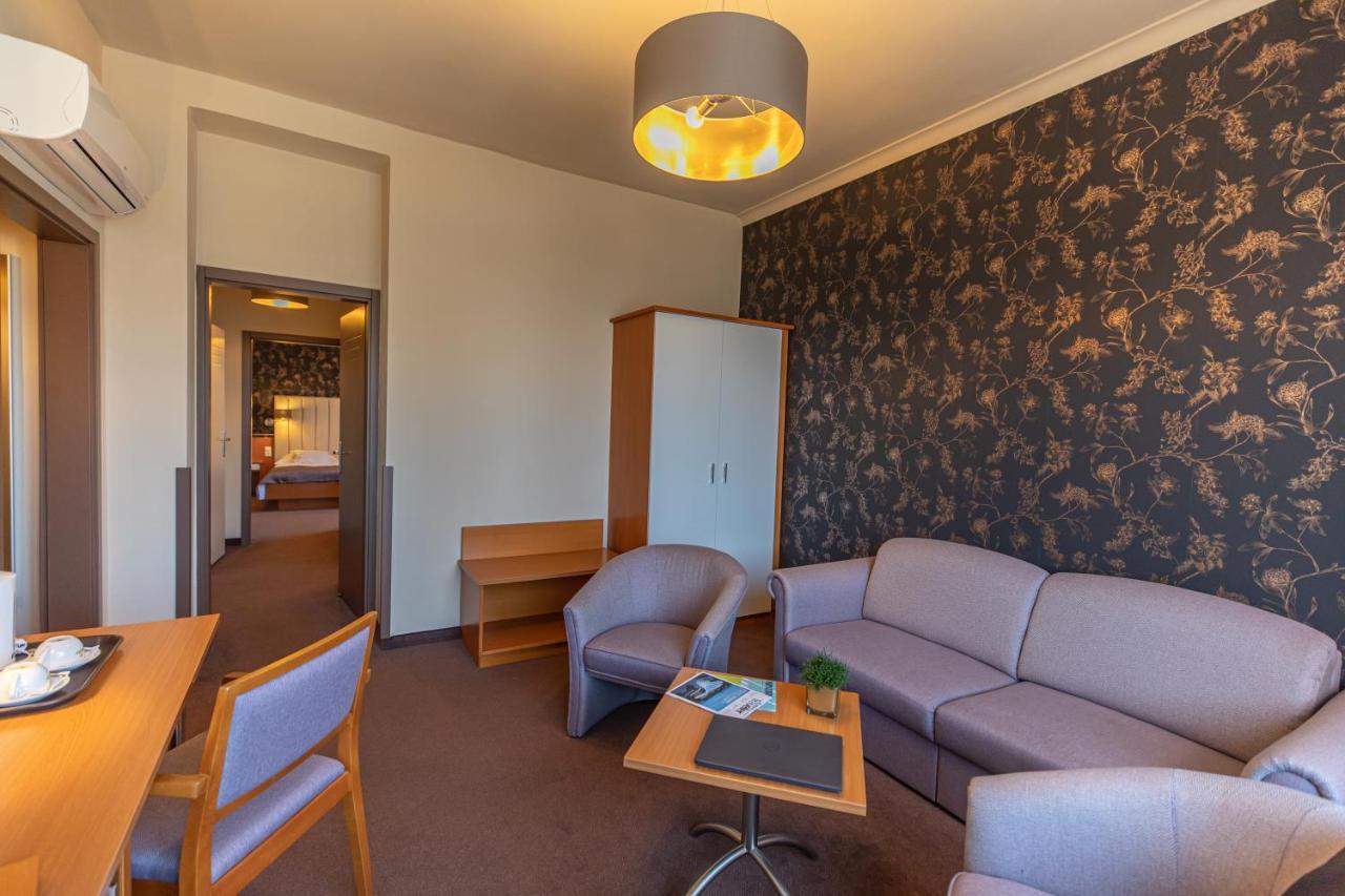 City Hotel Miskolc Dış mekan fotoğraf