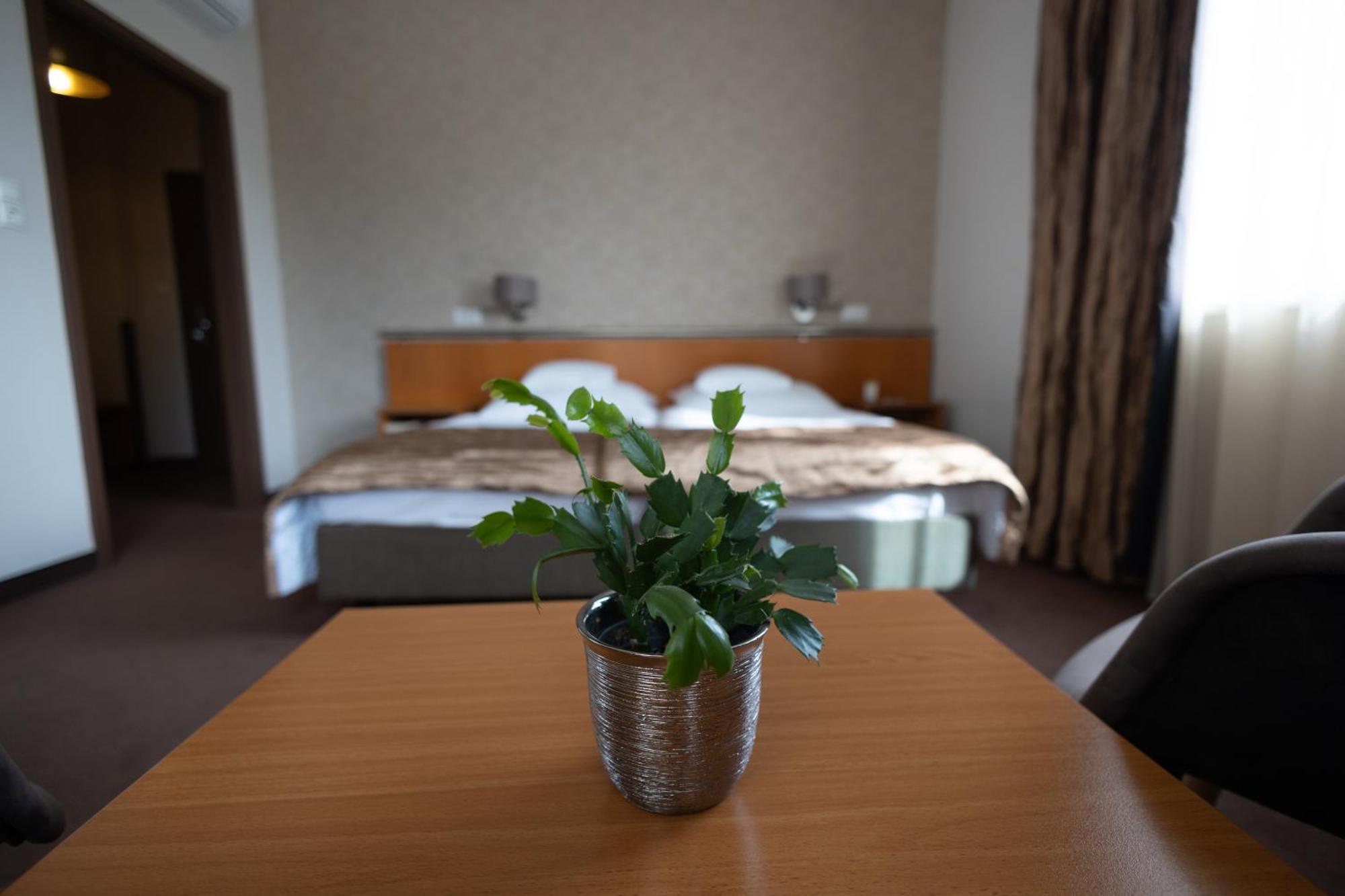 City Hotel Miskolc Dış mekan fotoğraf