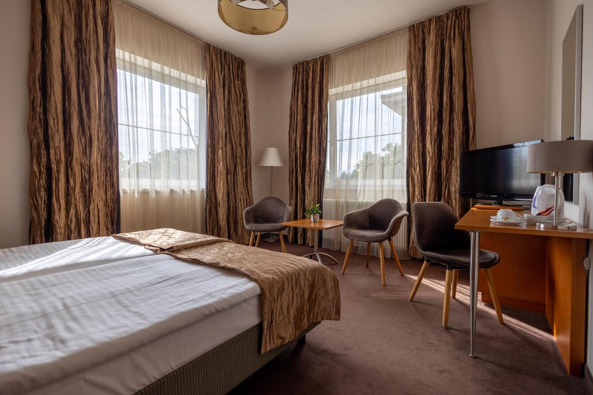 City Hotel Miskolc Dış mekan fotoğraf