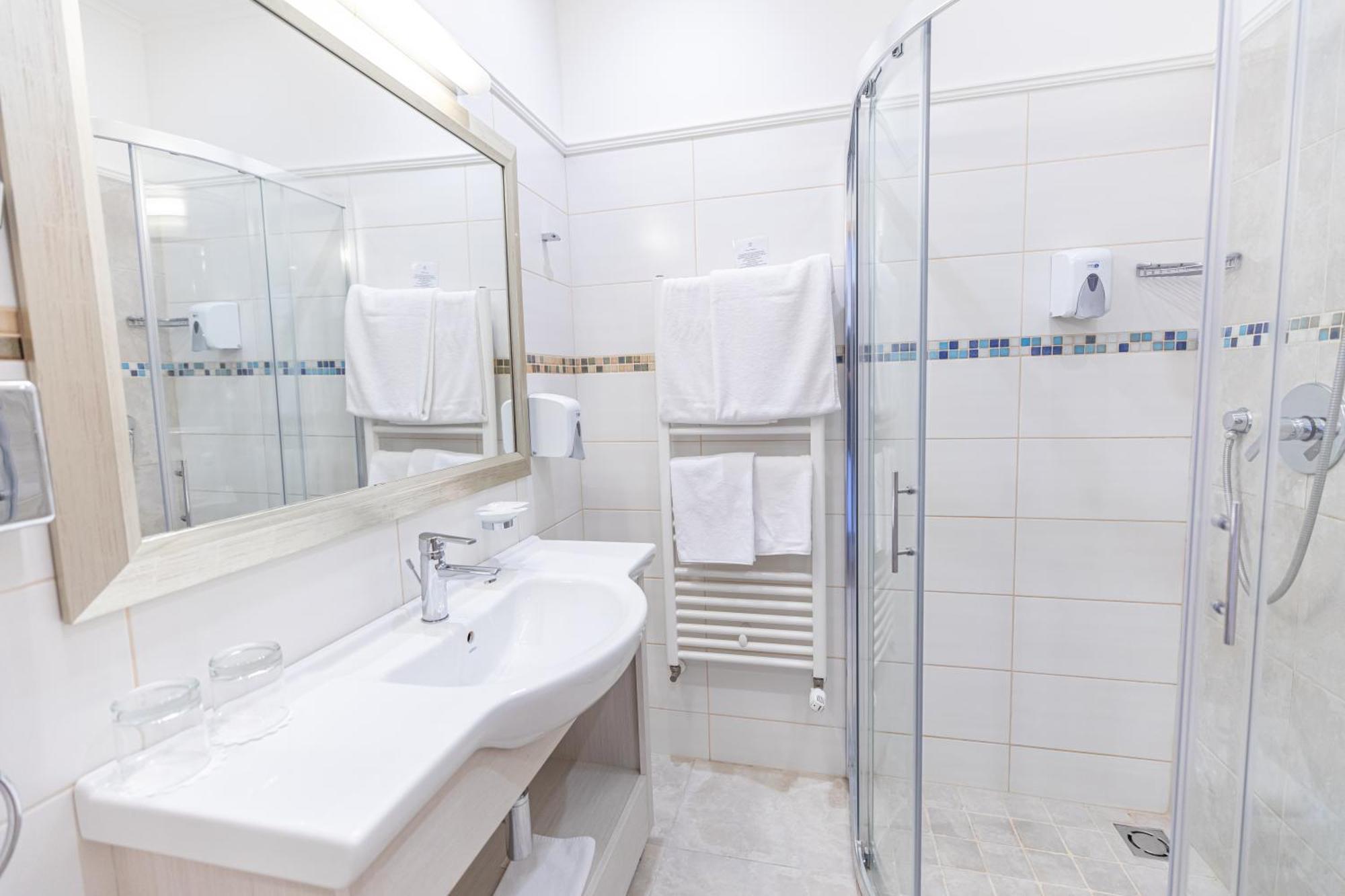 City Hotel Miskolc Dış mekan fotoğraf