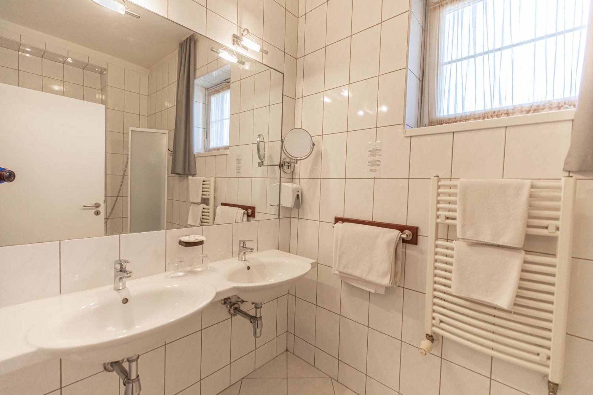 City Hotel Miskolc Dış mekan fotoğraf