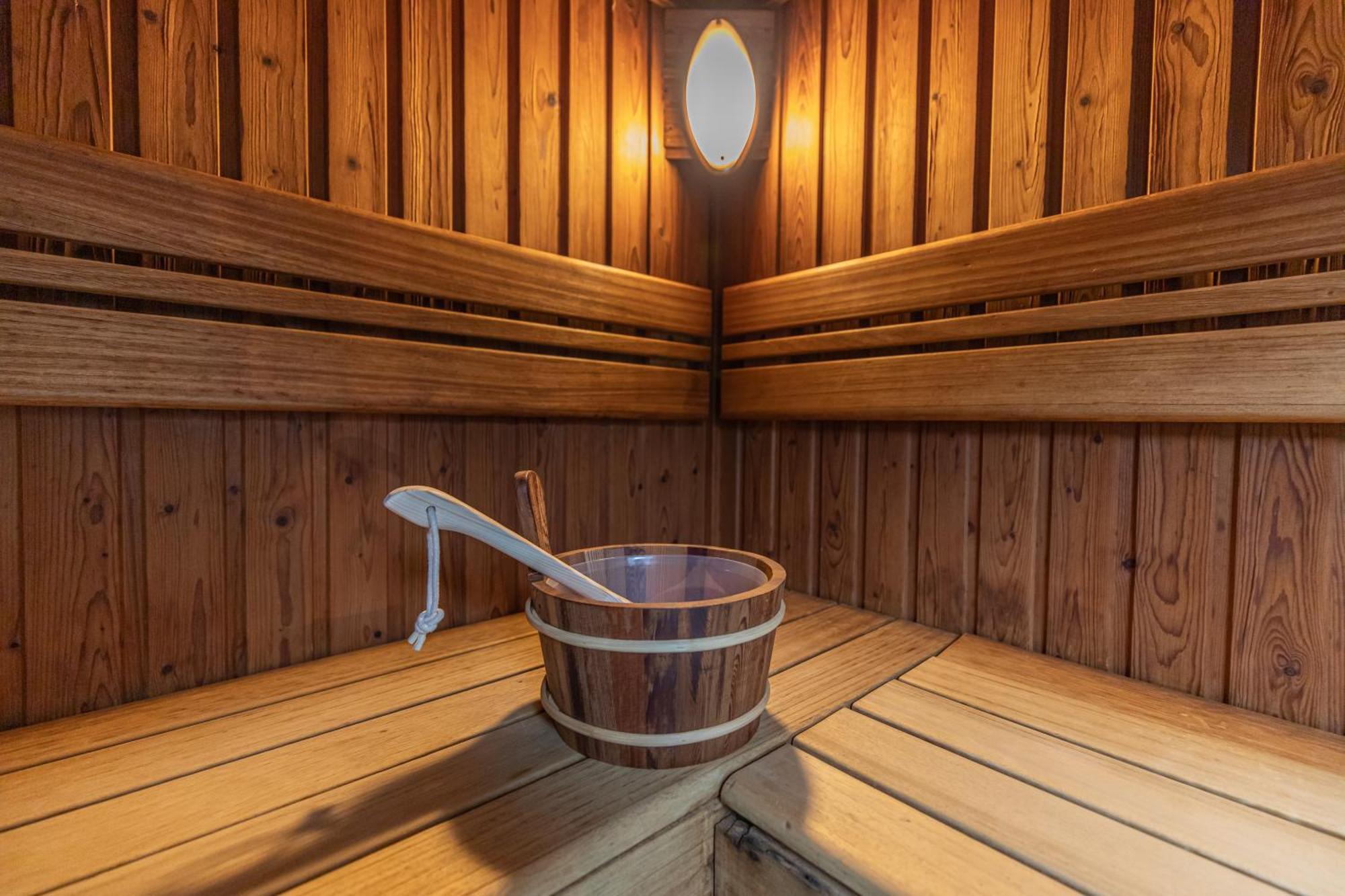 City Hotel Miskolc Dış mekan fotoğraf
